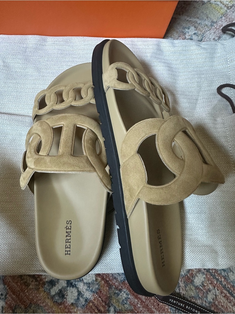 Hermès Tan Suede Extra Chain-Style Slide Sandals 39 - Picture 2 of 9